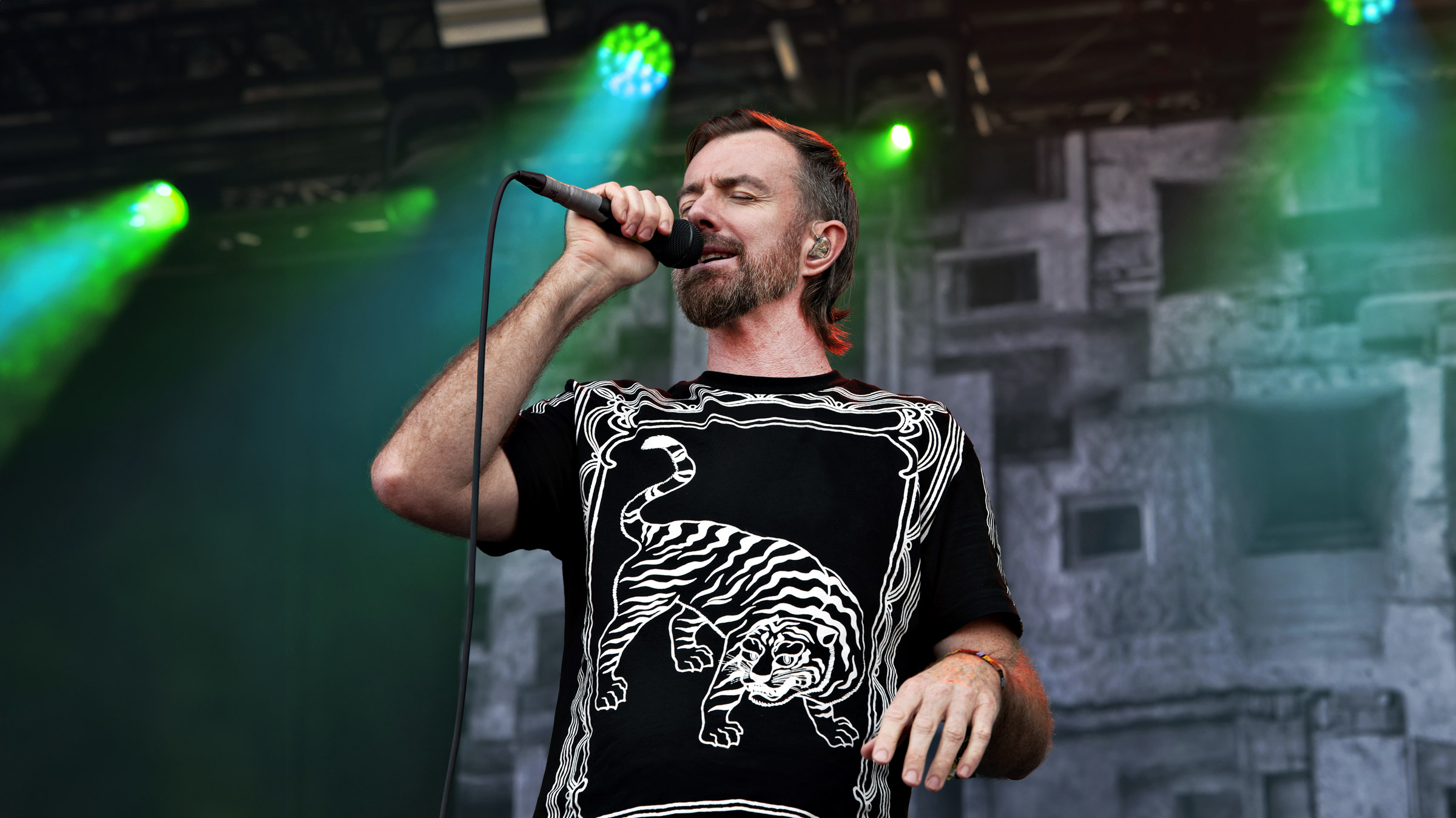 Karnivool live